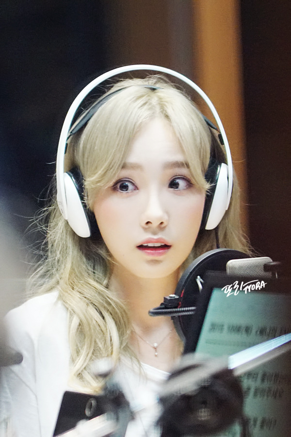 [OTHER][06-02-2015]Hình ảnh mới nhất từ DJ Sunny tại Radio MBC FM4U - "FM Date" - Page 31 2212B84F5645C619054667