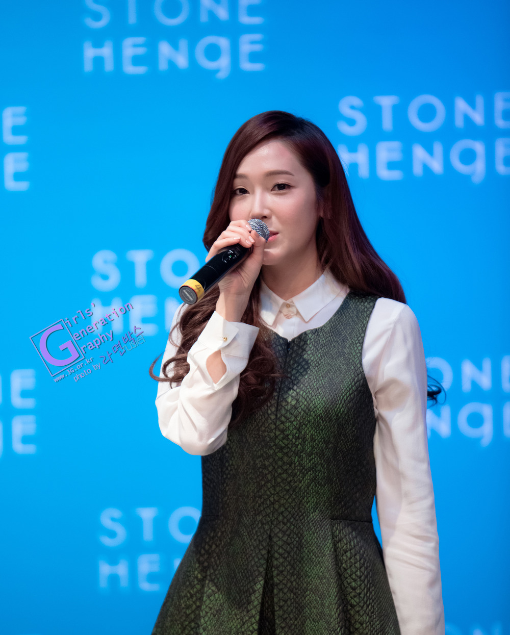 [PIC][01-12-2013]Jessica xuất hiện tại buổi fansign thứ 2 cho thương hiệu "STONEHENgE" vào trưa nay - Page 2 2215944C529DFDA7069B29