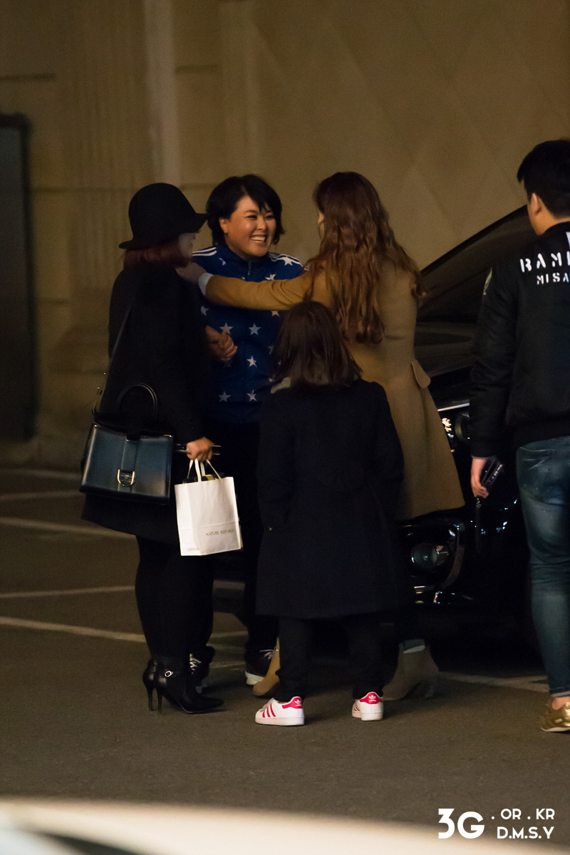 [OTHER][08-12-2015]SeoHyun tham dự vở nhạc kịch mới mang tên "Mamma Mia!" - Page 4 23437C3856CF2F4C1E6FE6