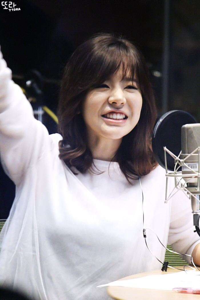 [OTHER][06-05-2014]Hình ảnh mới nhất từ DJ Sunny tại Radio MBC FM4U - "FM Date" - Page 15 237D9948540008900CB440