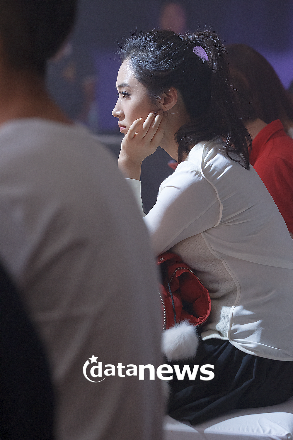 [PIC][30-08-2013]Yuri xuất hiện tại sự kiện khai trương cửa hàng "MOOSE KNUCKLES" vào chiều nay 255B385052213D8C0C6856