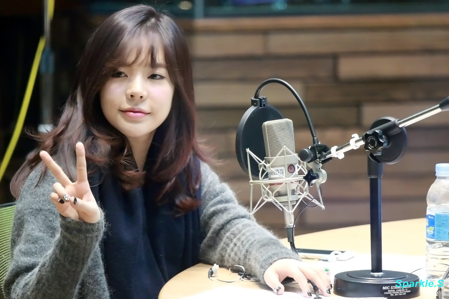[OTHER][06-02-2015]Hình ảnh mới nhất từ DJ Sunny tại Radio MBC FM4U - "FM Date" - Page 11 271572405555FAE21BE9CE