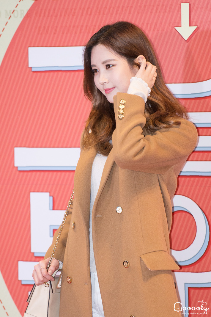 [PIC][05-01-2016]SeoHyun tham dự buổi công chiếu bộ phim "Mood of the Day" vào tối nay 275F5C43568D0A011B1C4C