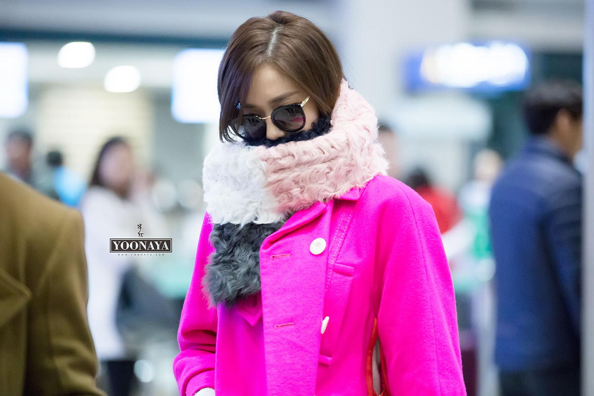 [PIC][06-12-2015]YoonA trở về Hàn Quốc vào chiều nay 210F3B41567E598D24B234