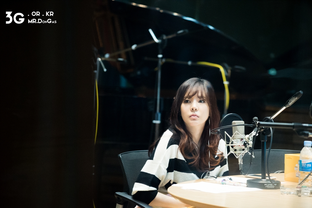 [OTHER][06-02-2015]Hình ảnh mới nhất từ DJ Sunny tại Radio MBC FM4U - "FM Date" - Page 9 220FEC365542629C062AD1