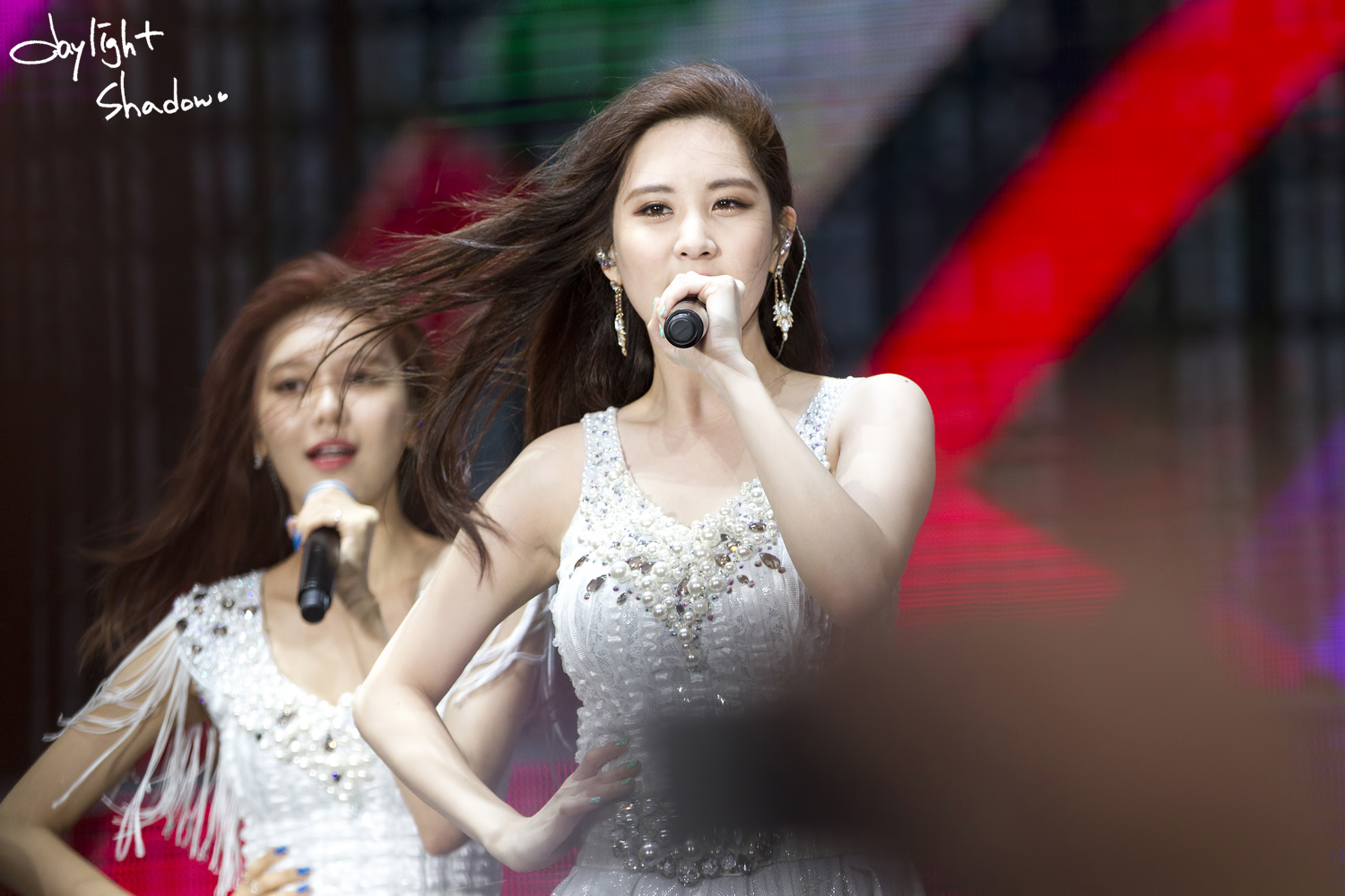 [PIC][28-03-2015]SNSD khởi hành đi Malaysia để tham dự "2015 Formula 1 After Race Concert in Sepang" vào chiều nay - Page 18 2217AE3C55854ABA30500A