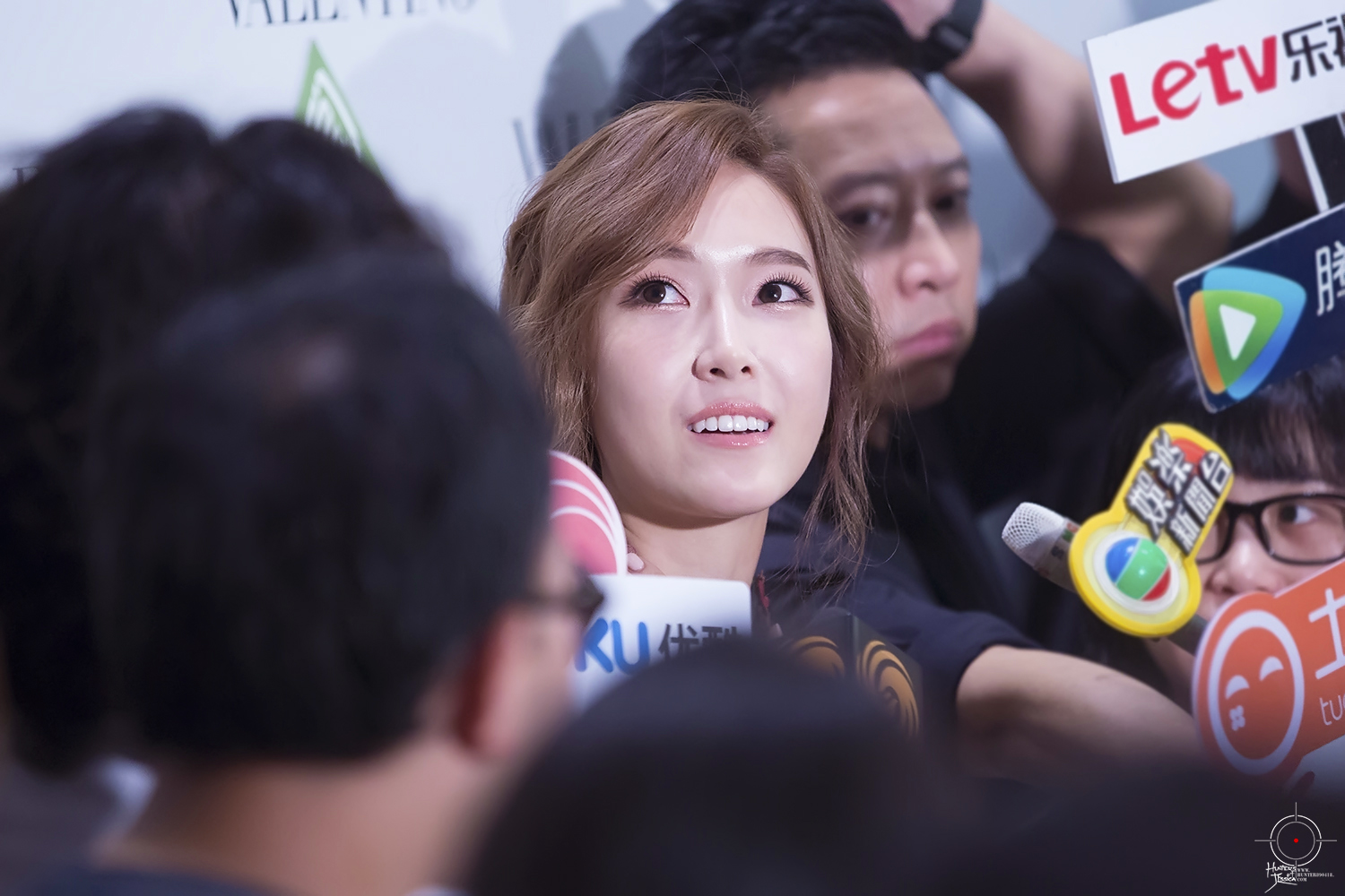 [PIC][04-09-2014]Jessica xuất phát đi Hồng Kông để tham dự sự kiện của thương hiệu "Valentino" vào chiều nay - Page 3 227EE33F541D6E85300A00