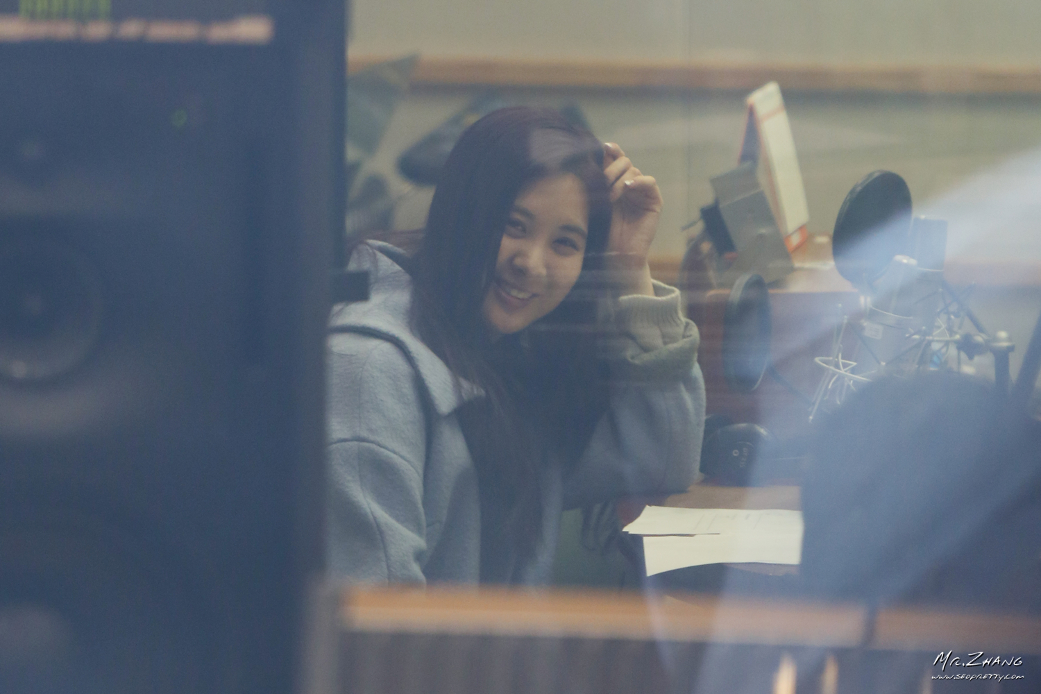 [PIC][12-03-2014]Yuri - Jessica và SeoHyun xuất hiện tại 2 chương trình Radio "SBS PowerFM Kim ChangRyul Old School" và "KBS Cool FM Jo Jungchi & Harim's 2 O'clock" vào chiều nay 2332393F5320316131230C