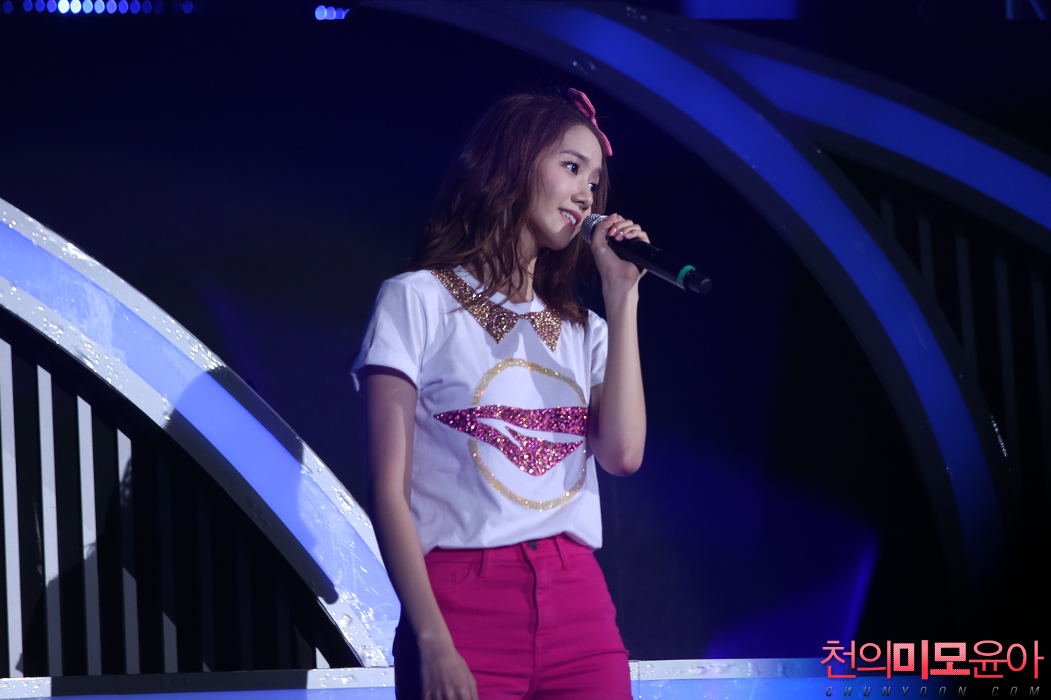 [PIC][08/09-06-2013]Hình ảnh mới nhất từ "2013 Girls' Generation's World Tour – Girls & Peace" tại Seoul, Hàn Quốc trong 2 ngày của SNSD + Selca từ hậu trường Concert của các thành viên và nhiều nghệ sĩ khác - Page 17 2754FD3952484EC73C0D84